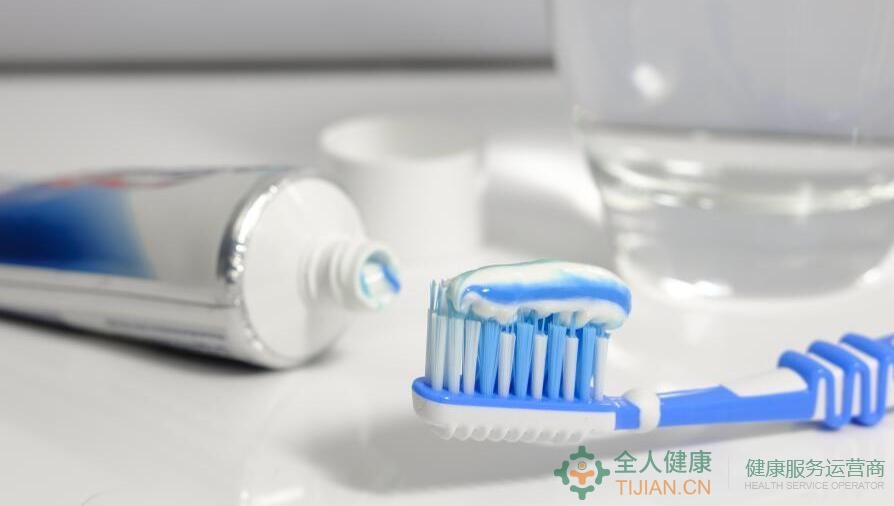挪威一项新研究表明：每天好好刷牙能预防老年痴呆